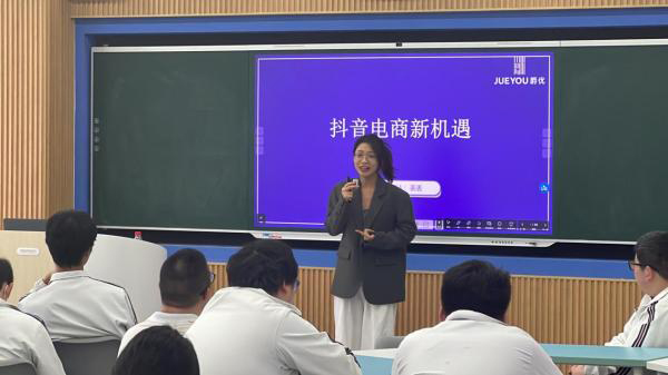 澳门期期准免费精准|公开解释解析落实,澳门期期准免费精准，公开解释解析与落实的挑战